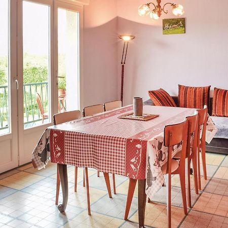Holiday Home In Montsernelle Lithaire エクステリア 写真