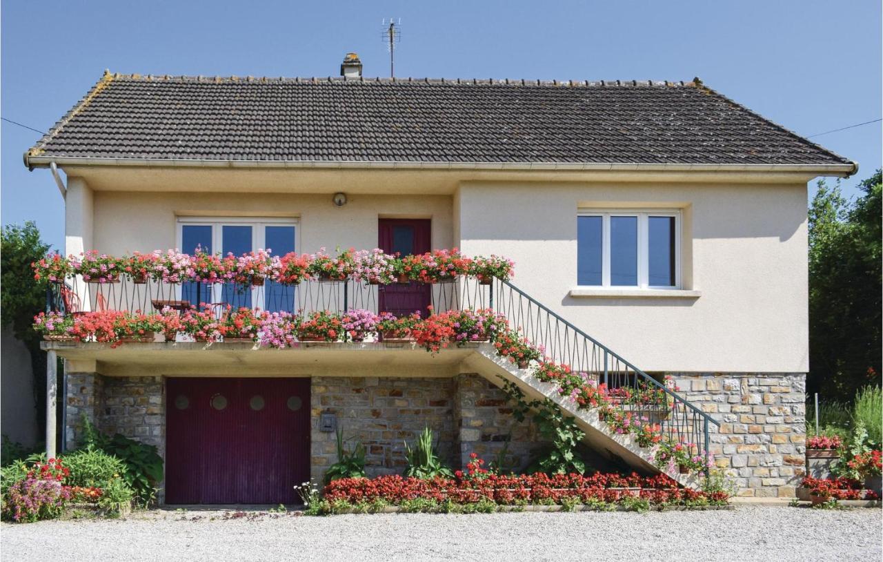 Holiday Home In Montsernelle Lithaire エクステリア 写真